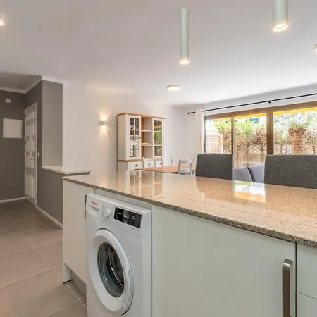 Ponent F 卡拉纳雅达