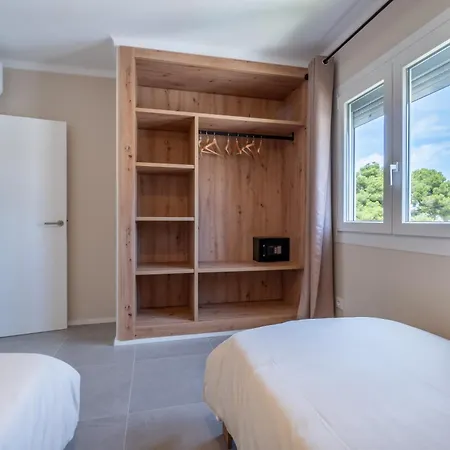 Ponent F * 卡拉纳雅达