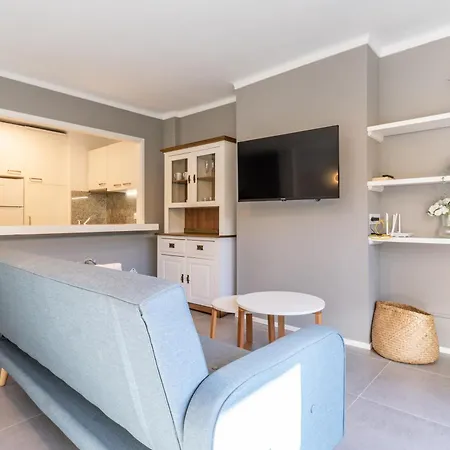 Ponent F Apartment *