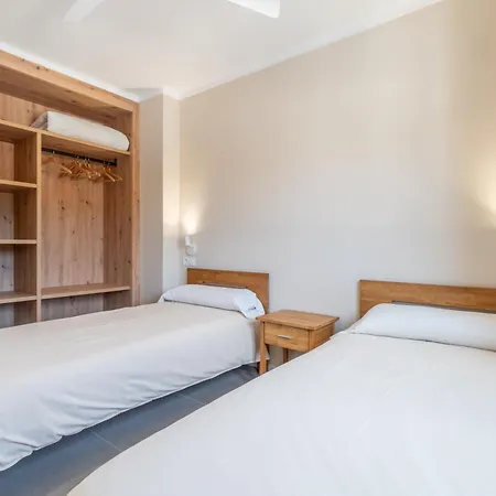 Ponent F Apartment *